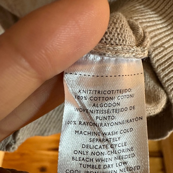 Loft Outlet Sweater with attached blouse. Size Large. - Picture 6 of 6